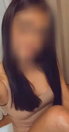 Daniela, 28