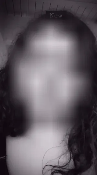 Elif, 21