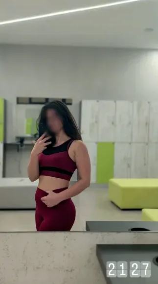 Greta, 28